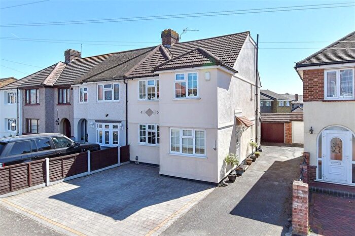 4 Bedroom Semi Detached House For Sale In Carnforth Gardens, Elm Park, Hornchurch, Essex, RM12