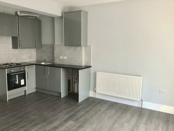 1 Bedroom Flat To Rent In - Claremont Road, Morecambe, LA4