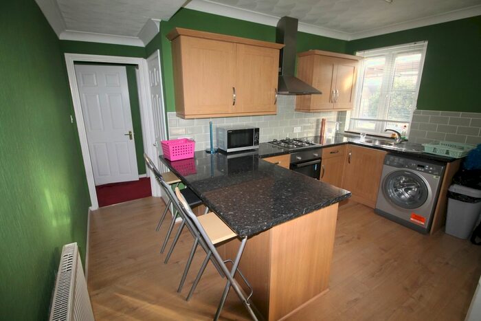 1 Bedroom Maisonette To Rent In Salisbury Road, Grays, Essex, RM17