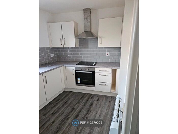 1 Bedroom Flat To Rent In Lower High Street, Cradley Heath, B64