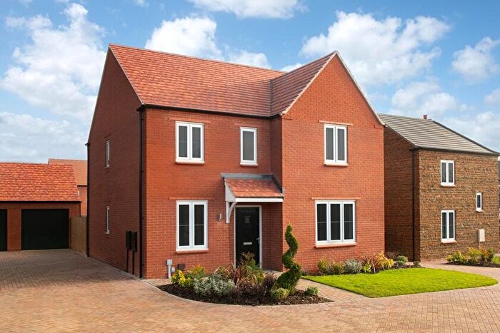 4 Bedroom Detached House For Sale In Bowlers Close, Banbury, OX16