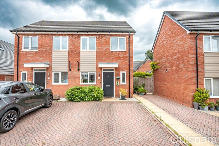 2 Bedroom Detached House For Sale In Church View Close, Cofton Hackett, Birmingham, Worcestershire, B45