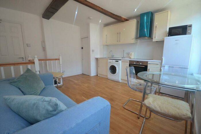 2 Bedroom Flat To Rent In London Street, Reading, RG1