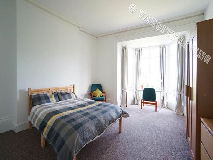 3 Bedroom Apartment To Rent In Menai View Terrace, Bangor, LL57