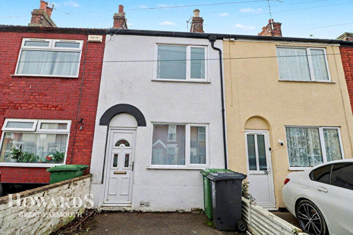 2 Bedroom Terraced House For Sale In Tottenham Street, Great Yarmouth, NR30