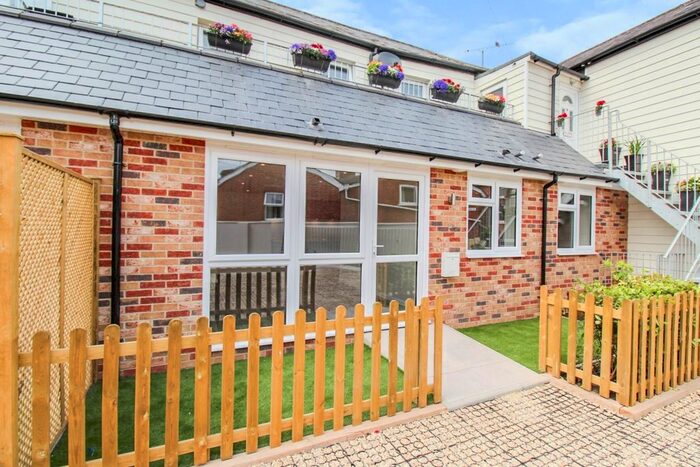 2 Bedroom Flat To Rent In Orchard Street, Blandford Forum, Dorset, DT11