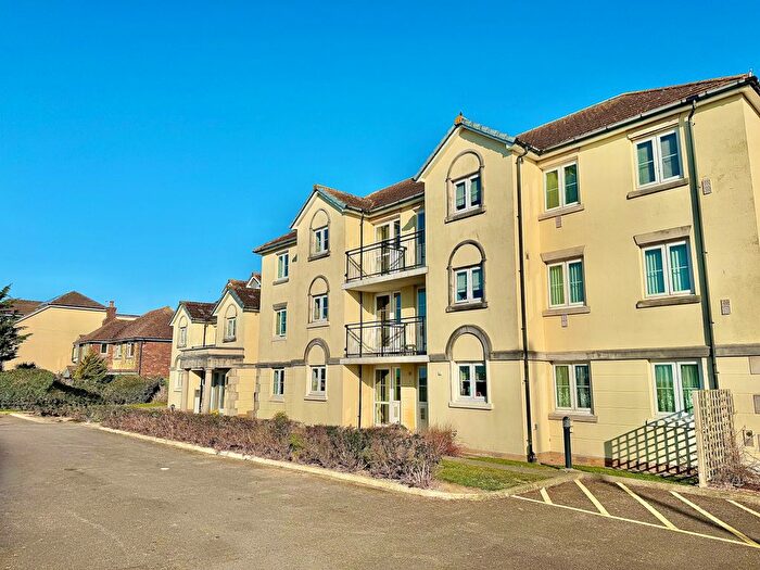 1 Bedroom Bungalow For Sale In Beachville Court, Brighton Road, Lancing, West Sussex, BN15