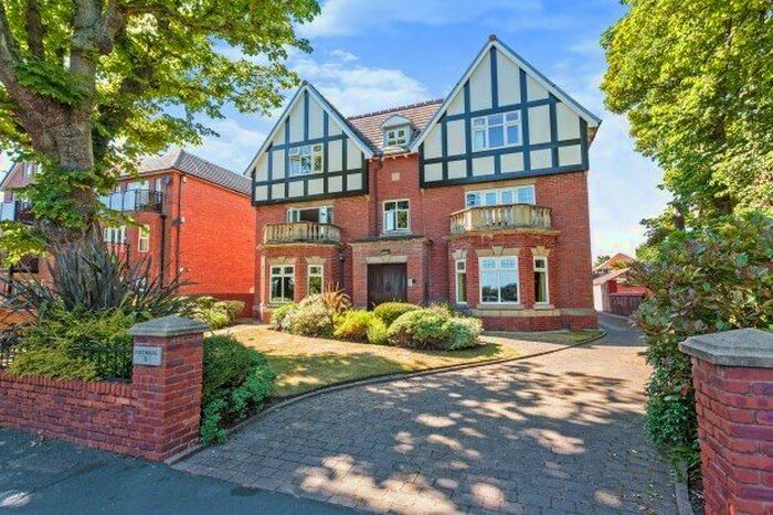 2 Bedroom Flat To Rent In Links Gate, Lytham St. Annes, FY8