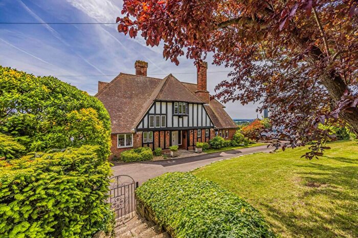4 Bedroom Detached House For Sale In Bedhampton, Hampshire, PO9