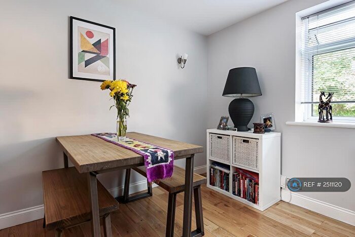 2 Bedroom Flat To Rent In Trotsworth Court, Virginia Water, GU25