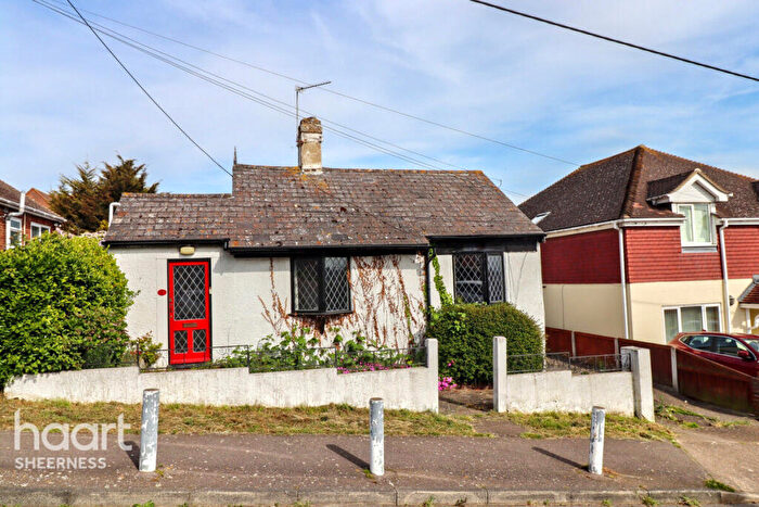2 Bedroom Bungalow For Sale In Glenwood Drive, Sheerness, ME12