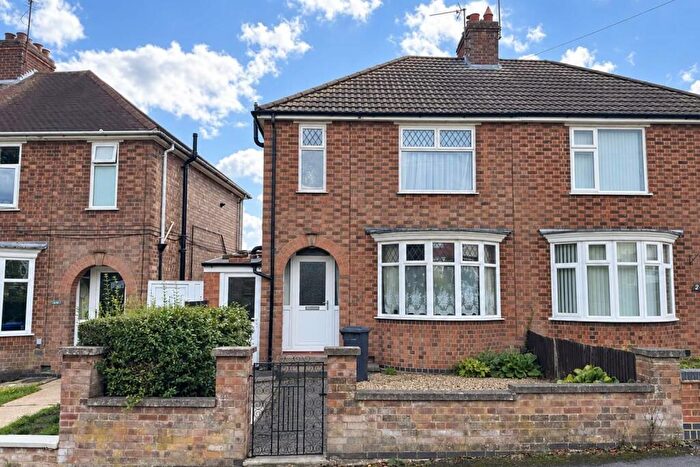 3 Bedroom Semi Detached House For Sale In Rushton Road, Desborough, Kettering, NN14