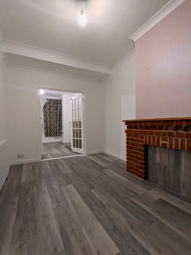 3 Bedroom Terraced House To Rent In Balmoral Road, Gillingham, ME7