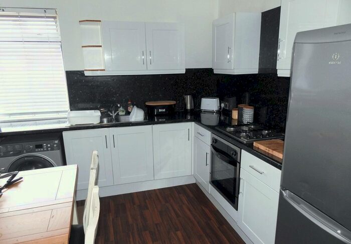 1 Bedroom Flat To Rent In Holderness Road, Hull, HU9