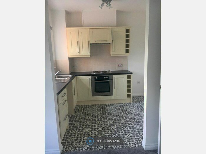 2 Bedroom Flat To Rent In Rymers Court, Darlington, DL1