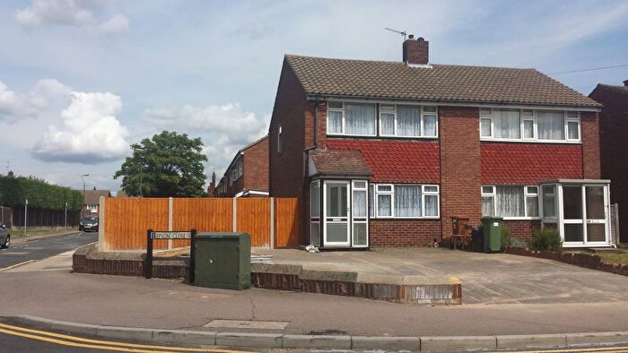 3 Bedroom Semi-Detached House To Rent In Mayplace Road East, Bexleyheath, DA7