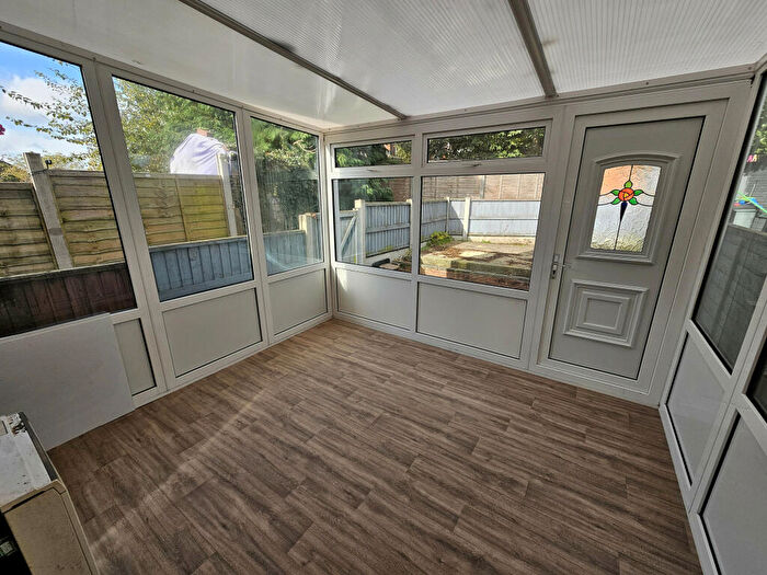 2 Bedroom End Of Terrace House To Rent In Malpas Road, Northwich, Cheshire, CW9