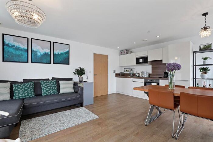 2 Bedroom Flat For Sale In Sienna Alto, Lewisham, SE13