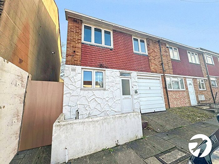 3 Bedroom End Of Terrace House To Rent In Sandy Hill Avenue, London, SE18