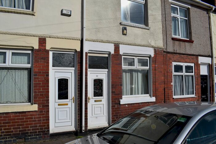 2 Bedroom Terraced House To Rent In Castlefield Street, Shelton, Stoke On Trent, ST4