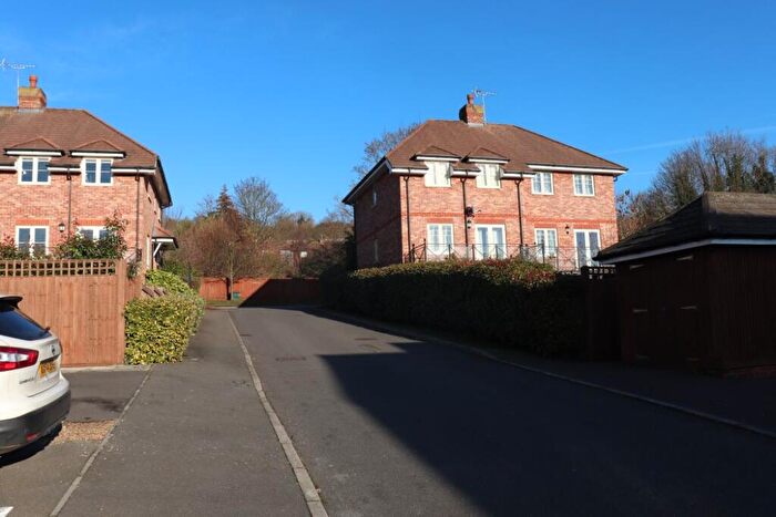 2 Bedroom Apartment To Rent In Templeside Gardens, High Wycombe, HP12