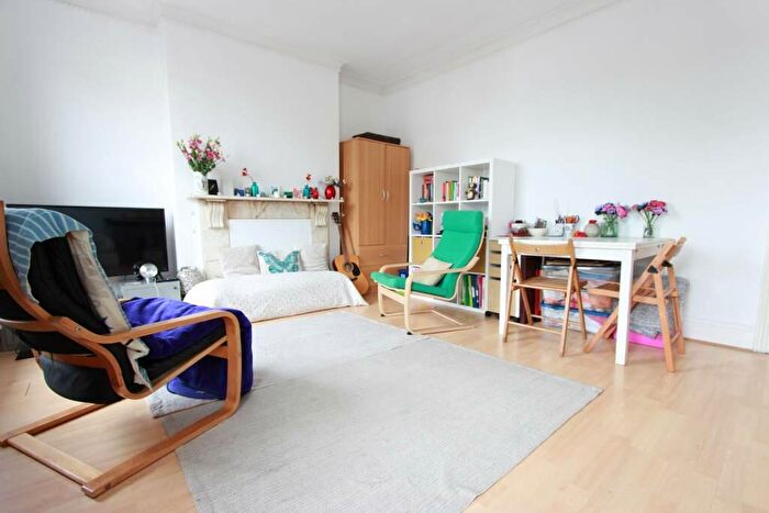 1 Bedroom Apartment To Rent In Rectory Road, London, N16