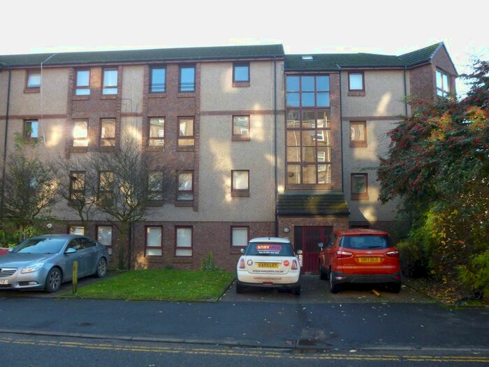 2 Bedroom Flat To Rent In Tannadice Court, Dundee, DD3