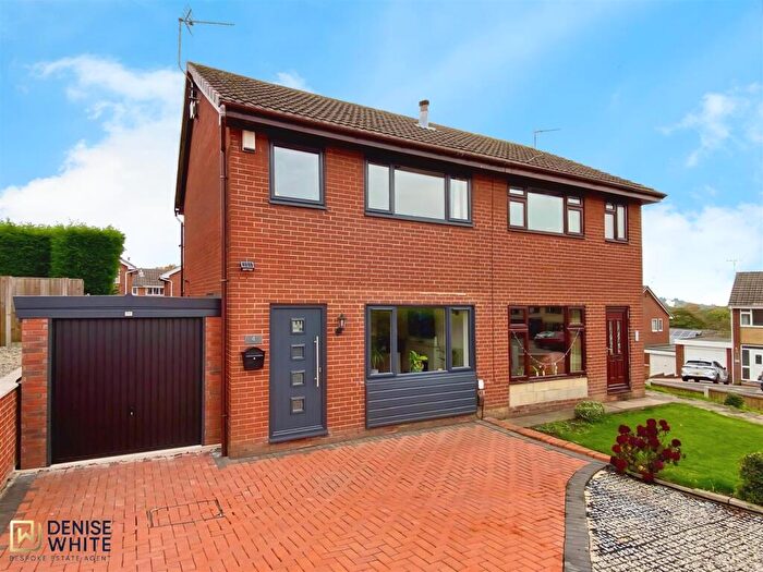 3 Bedroom Semi Detached House For Sale In Peckforton View, Kidsgrove, Stoke-On-Trent, ST7