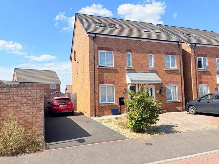 3 Bedroom Semi-Detached House For Sale In Twigworth Way, Longford, Gloucester, GL2
