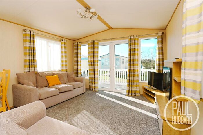 2 Bedroom Chalet For Sale In Alderley, Tingdene, North Denes Holiday Park, NR32