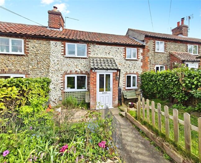 2 Bedroom Terraced House For Sale In The Lizard, Wymondham, Norfolk, NR18