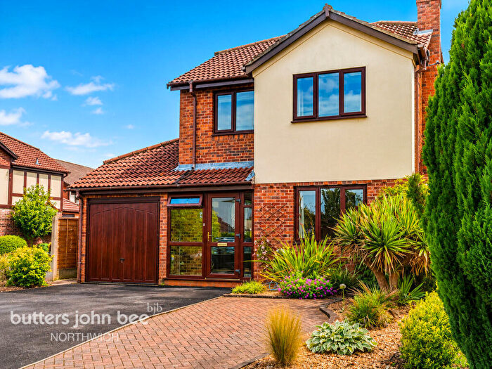 4 Bedroom Detached House For Sale In Harvest Close, Northwich, CW9