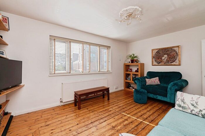 3 Bedroom Flat For Sale In Little Gearies, Cranbrook Road, Ilford, IG6