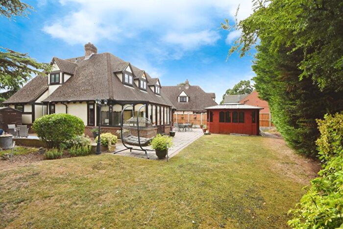 4 Bedroom Detached House For Sale In Oak Lodge Tye, Springfield, Chelmsford, CM1