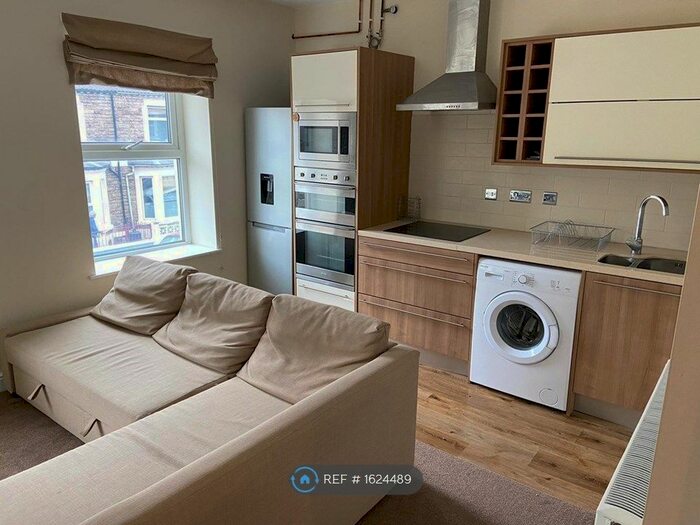 2 Bedroom Flat To Rent In Roath, Cardiff, CF24