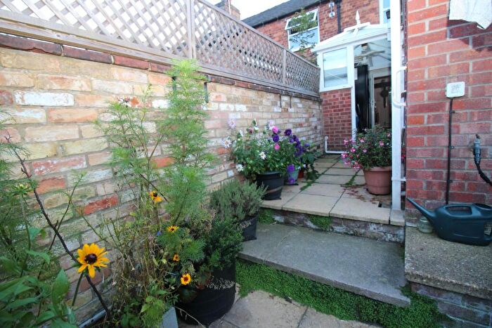2 Bedroom Cottage To Rent In Church Lane, Lincoln, Lincolnshire, LN2
