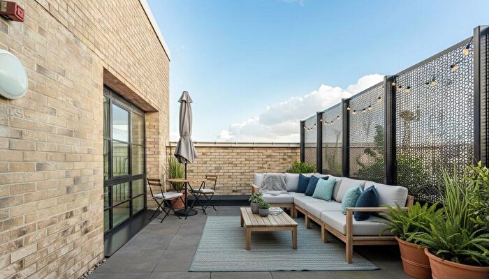 3 Bedroom Flat For Sale In Corner Place, - Herald Street, E2