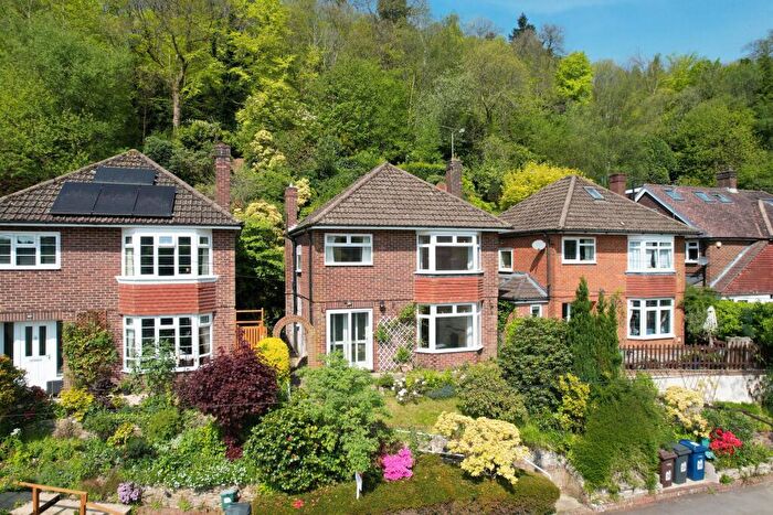 3 Bedroom Detached House For Sale In Cherry Tree Avenue, Haslemere, Surrey, GU27