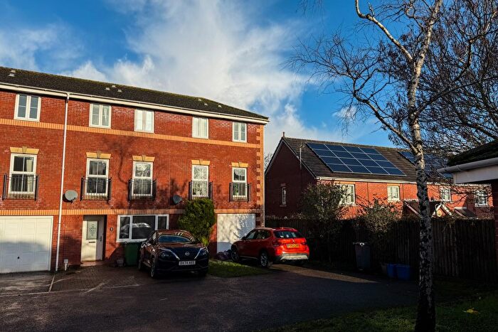 3 Bedroom End Terrace House For Sale In Heol Dewi Sant, Heath, CF14