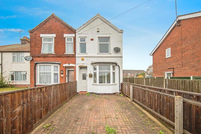 2 Bedroom Semi-Detached House For Sale In Sproughton Road, Ipswich, IP1