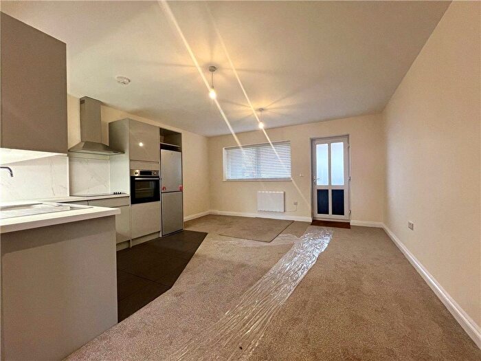 1 Bedroom Maisonette To Rent In Branksomewood Road, Fleet, GU51