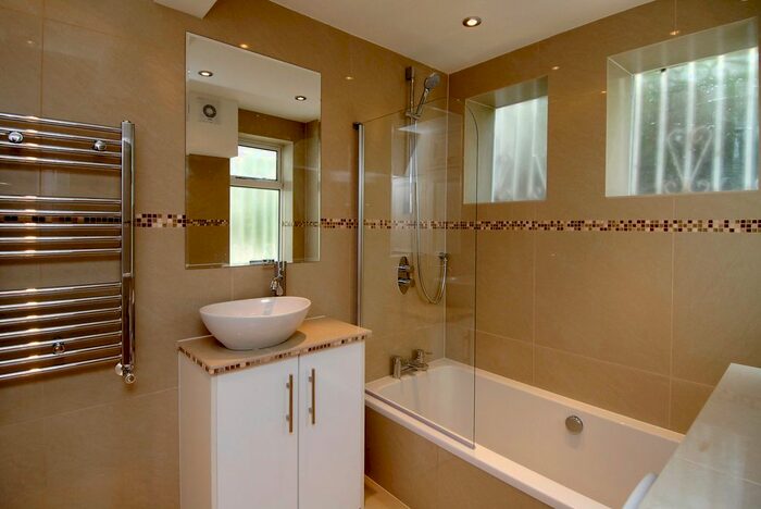 1 Bedroom Maisonette To Rent In Oakley Street, Chelsea, SW3
