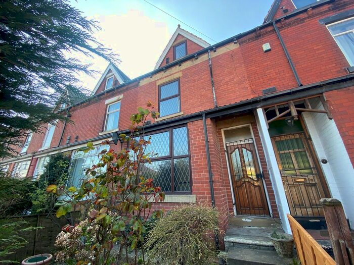 3 Bedroom Property To Rent In Osmondthorpe Lane, Leeds, LS9