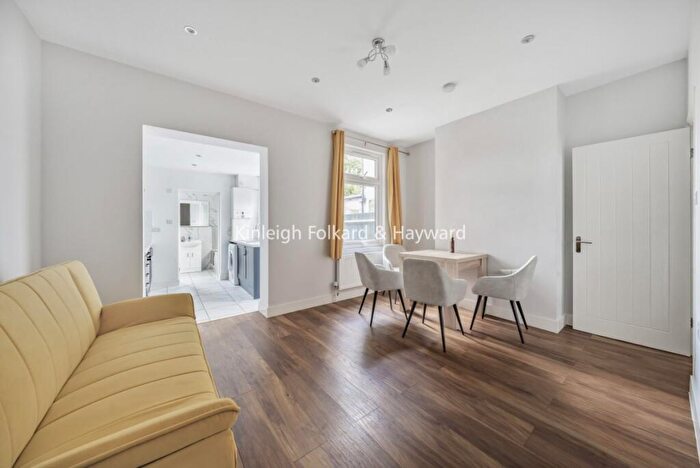 3 Bedroom House To Rent In Jaffray Road, Bromley, Kent, BR2