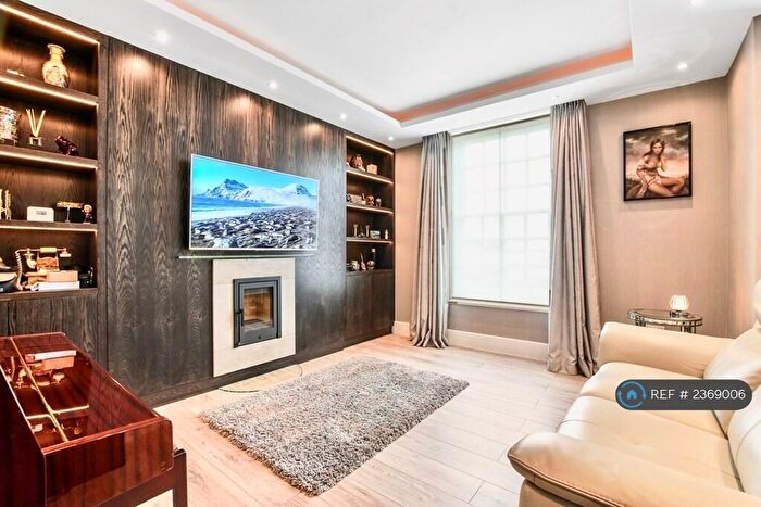 3 Bedroom Flat To Rent In Finchley Road, London, NW11