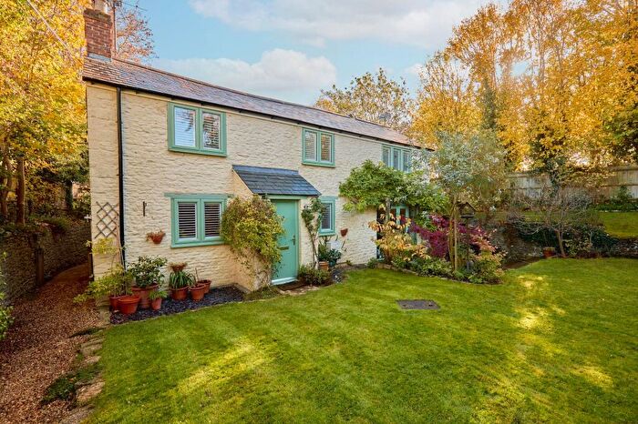 4 Bedroom Detached House For Sale In Burra Cottage, Witney Road, Long Hanborough, OX29