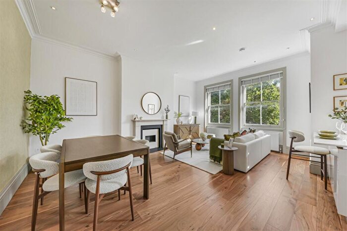 3 Bedroom Apartment For Sale In Fitzjohn's Avenue, Hampstead, NW3