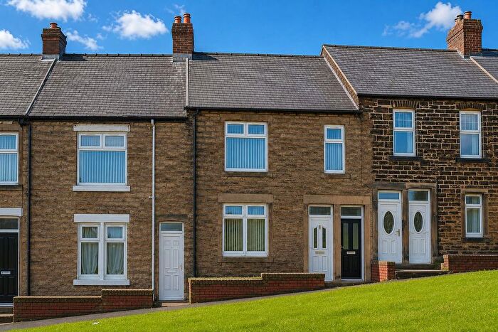 2 Bedroom Flat To Rent In Woodlands Terrace, Gateshead, NE10