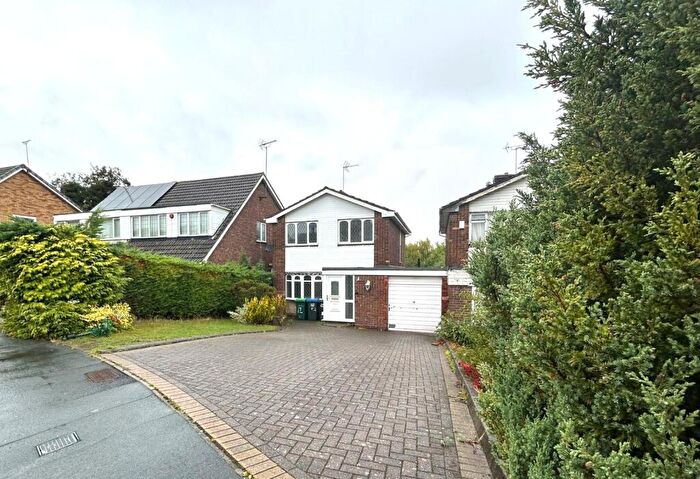 3 Bedroom Detached House To Rent In Elm Drive, Birmingham, West Midlands, B43