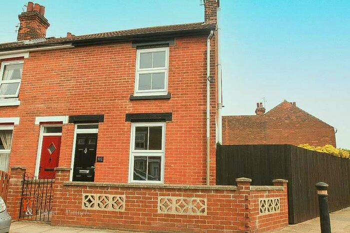2 Bedroom End Of Terrace House To Rent In Lisle Road, Colchester, Essex, CO2